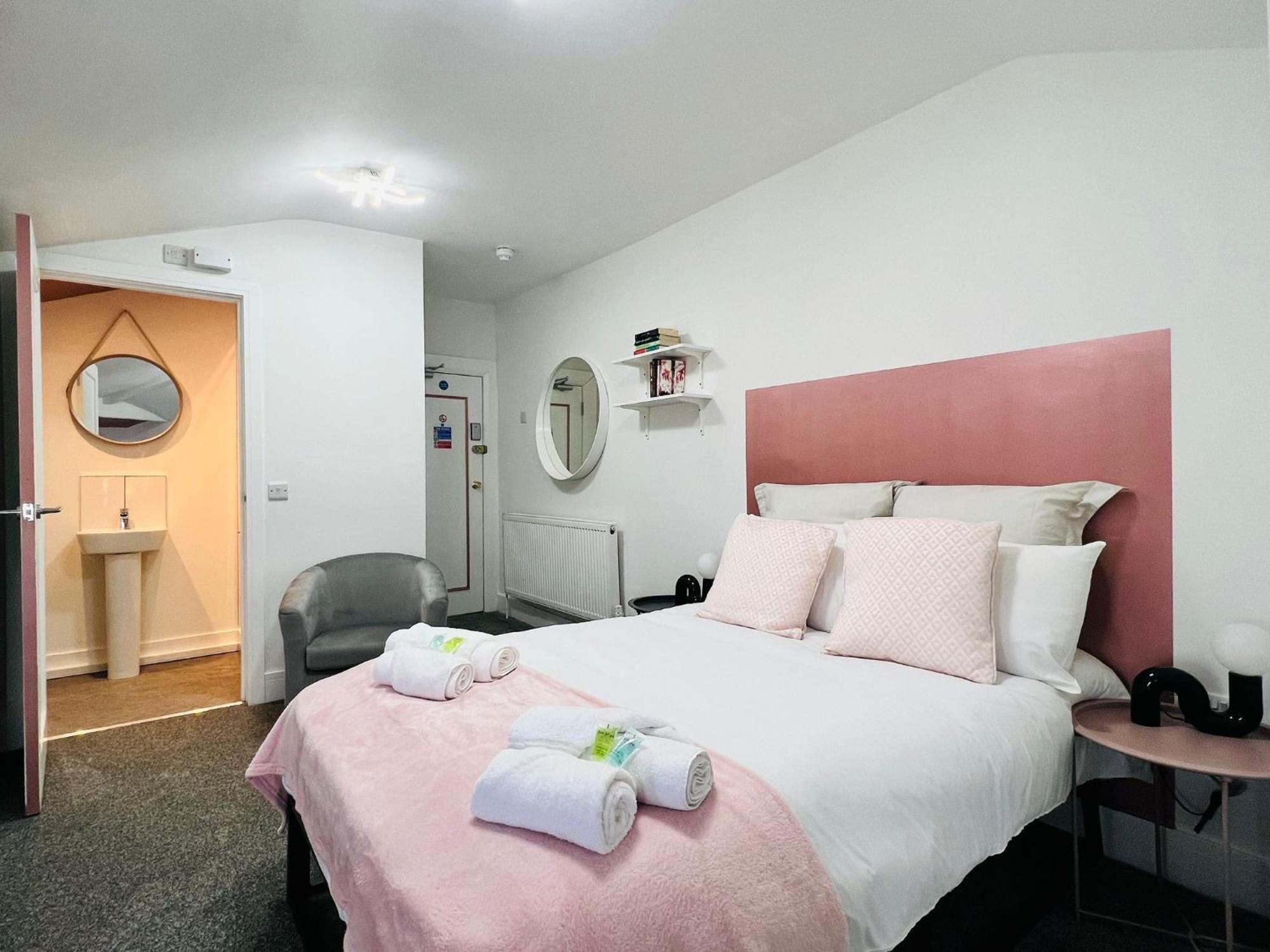 One Battison - Affordable Rooms, Suites & Studios In Stoke On Trent Stoke-on-Trent Exterior foto