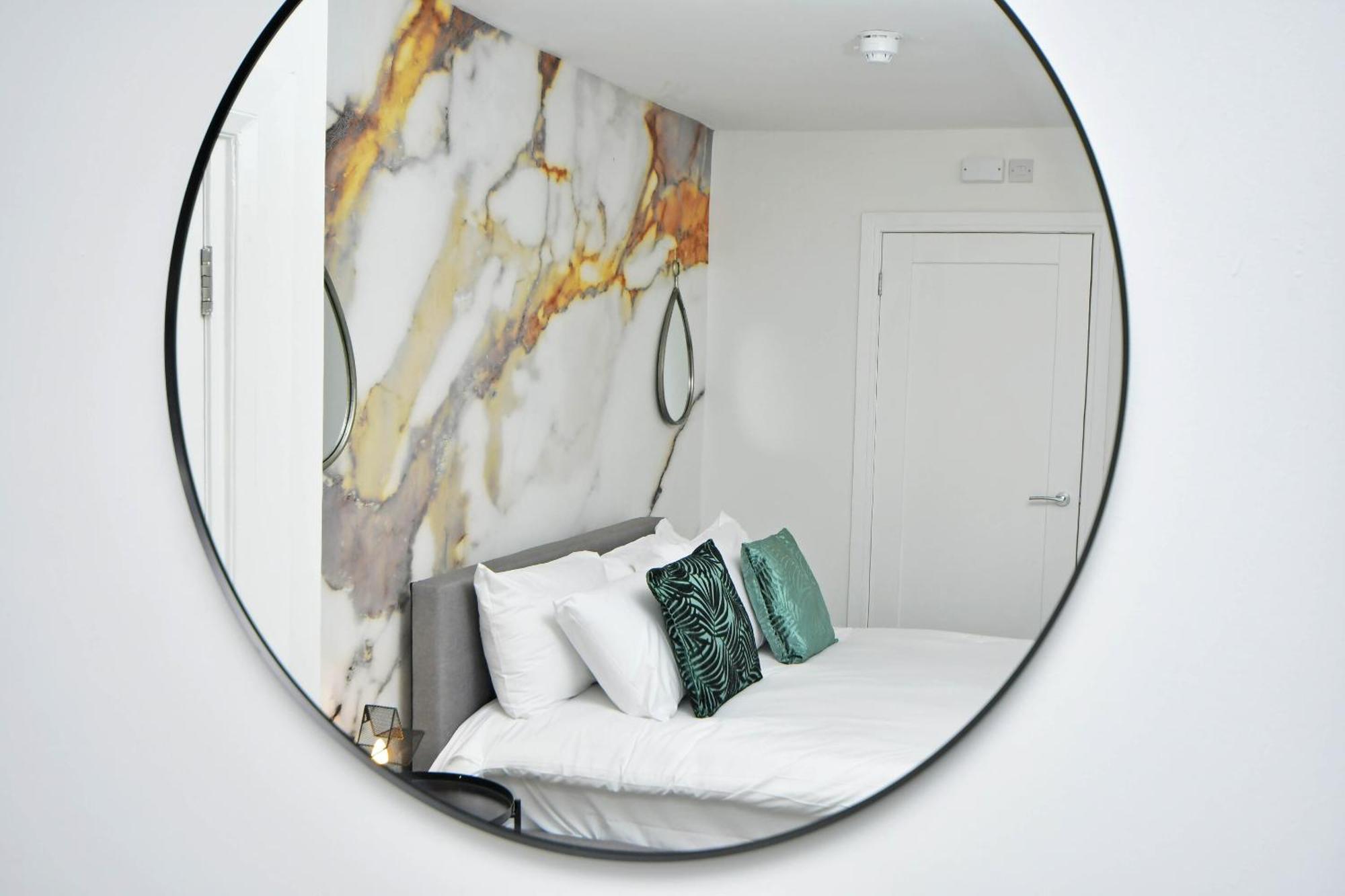 One Battison - Affordable Rooms, Suites & Studios In Stoke On Trent Stoke-on-Trent Quarto foto