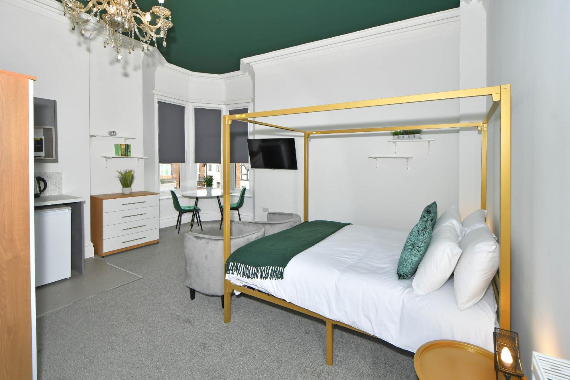 One Battison - Affordable Rooms, Suites & Studios In Stoke On Trent Stoke-on-Trent Exterior foto